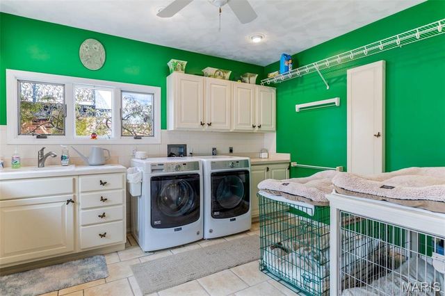 556 Oak Terrace Drive, Farmington, MO 63640
