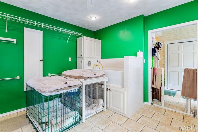 556 Oak Terrace Drive, Farmington, MO 63640