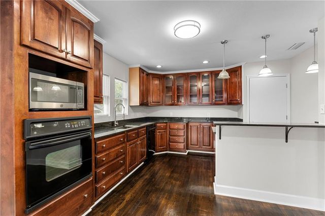 2762 Hillcrest Road, Mobile, AL 36695