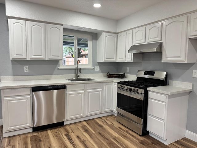 2121 Sandalwood Dr, Stockton, CA 95210