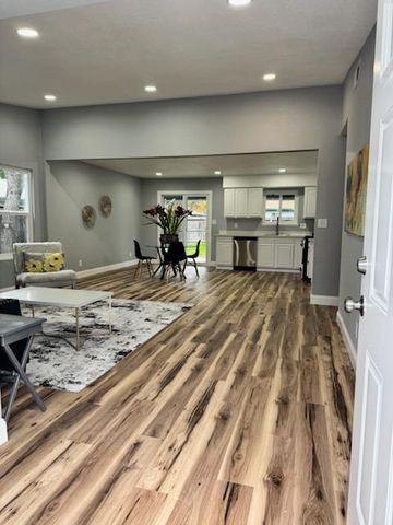 2121 Sandalwood Dr, Stockton, CA 95210