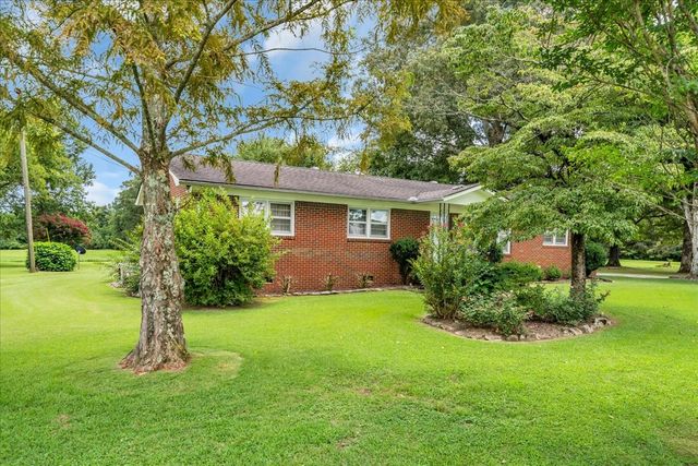 204 Charlie Crosslin Rd, Manchester, TN 37355