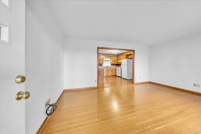 204 Charlie Crosslin Rd, Manchester, TN 37355