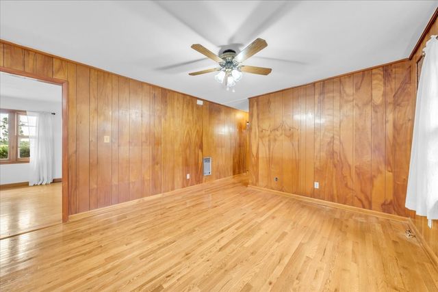 204 Charlie Crosslin Rd, Manchester, TN 37355