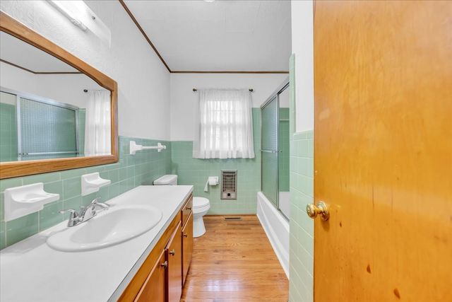 204 Charlie Crosslin Rd, Manchester, TN 37355
