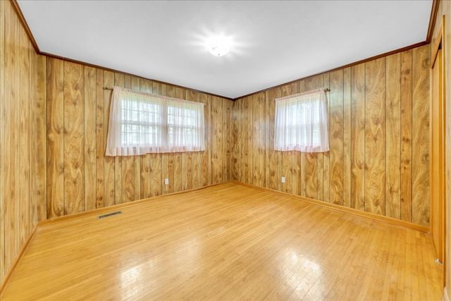 204 Charlie Crosslin Rd, Manchester, TN 37355
