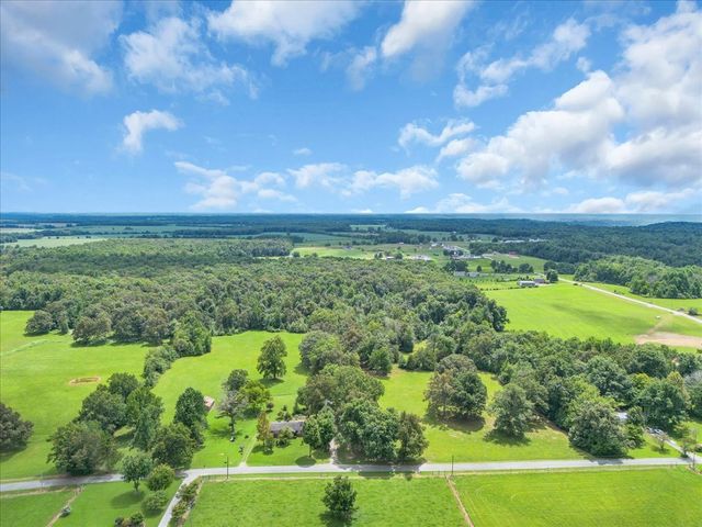 204 Charlie Crosslin Rd, Manchester, TN 37355