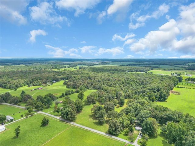 204 Charlie Crosslin Rd, Manchester, TN 37355