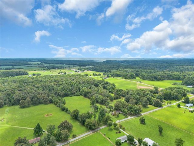 204 Charlie Crosslin Rd, Manchester, TN 37355