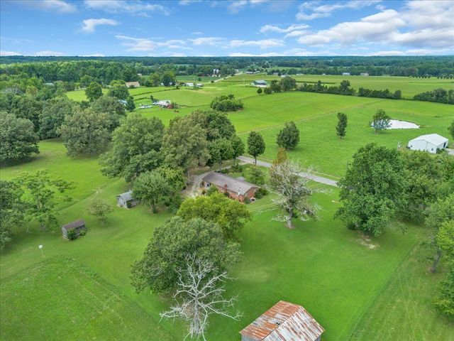 204 Charlie Crosslin Rd, Manchester, TN 37355