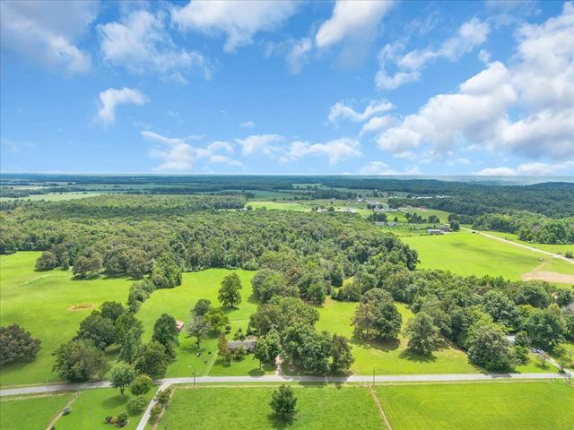 204 Charlie Crosslin Rd, Manchester, TN 37355