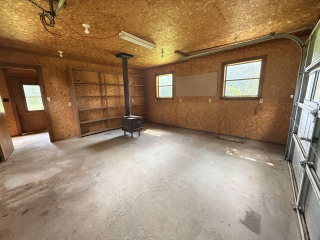 204 Charlie Crosslin Rd, Manchester, TN 37355