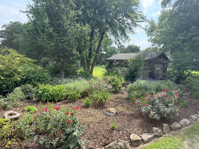 204 Charlie Crosslin Rd, Manchester, TN 37355