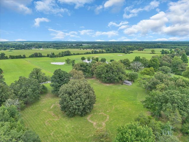 204 Charlie Crosslin Rd, Manchester, TN 37355