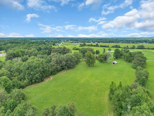 204 Charlie Crosslin Rd, Manchester, TN 37355