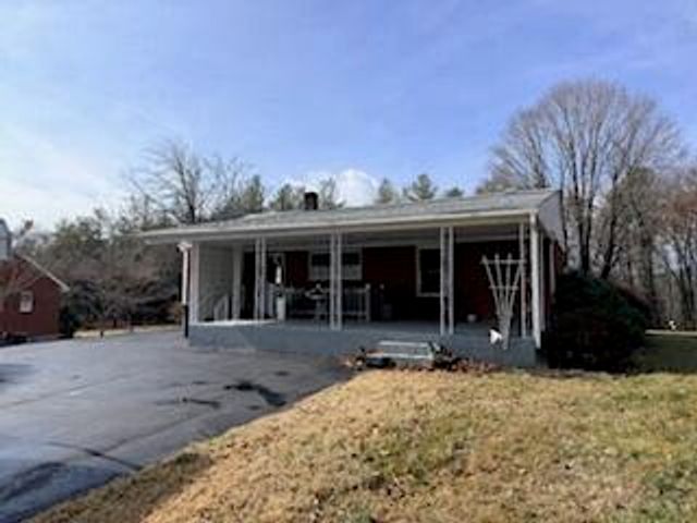 1653 Richland Hills DR, Salem, VA 24153