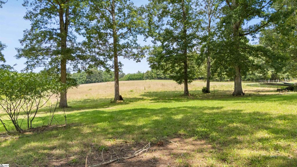 300 Cooley Road, Campobello, SC 29322