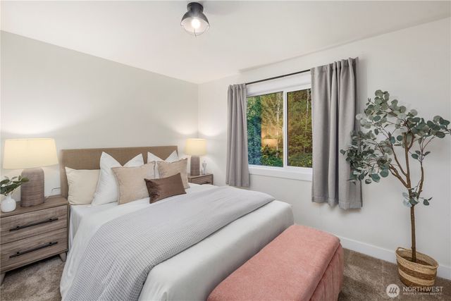 7610 220th Avenue NE, Redmond, WA 98053