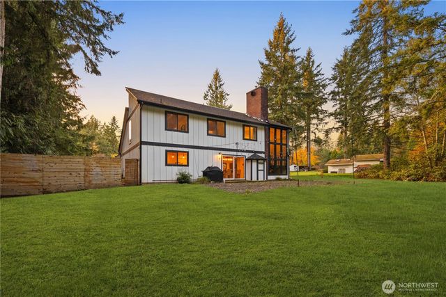 7610 220th Avenue NE, Redmond, WA 98053