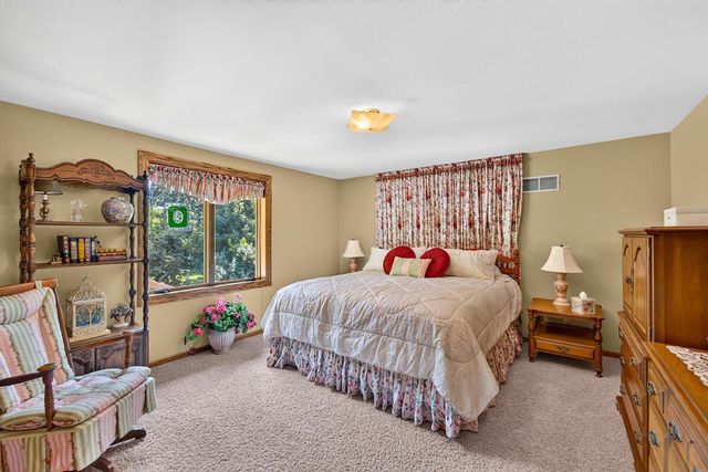8419 110th AVENUE, Pleasant Prairie, WI 53158