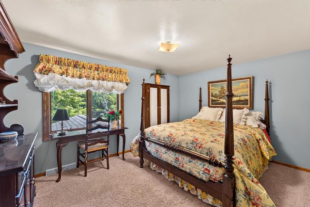 8419 110th AVENUE, Pleasant Prairie, WI 53158