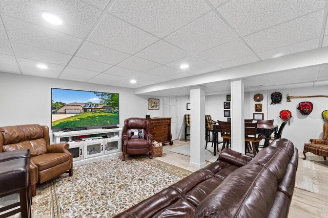 8419 110th AVENUE, Pleasant Prairie, WI 53158
