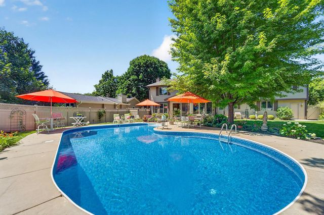 8419 110th AVENUE, Pleasant Prairie, WI 53158