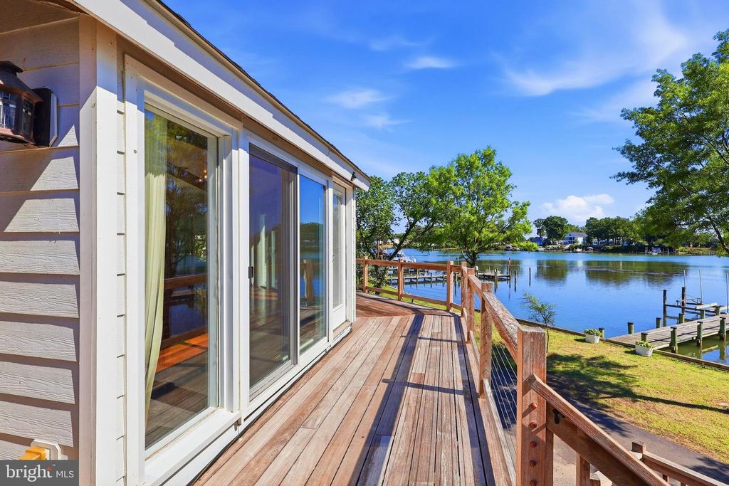 Image 38 of property listing at 13008 PINE GROVE RD, Newburg, MD 20664