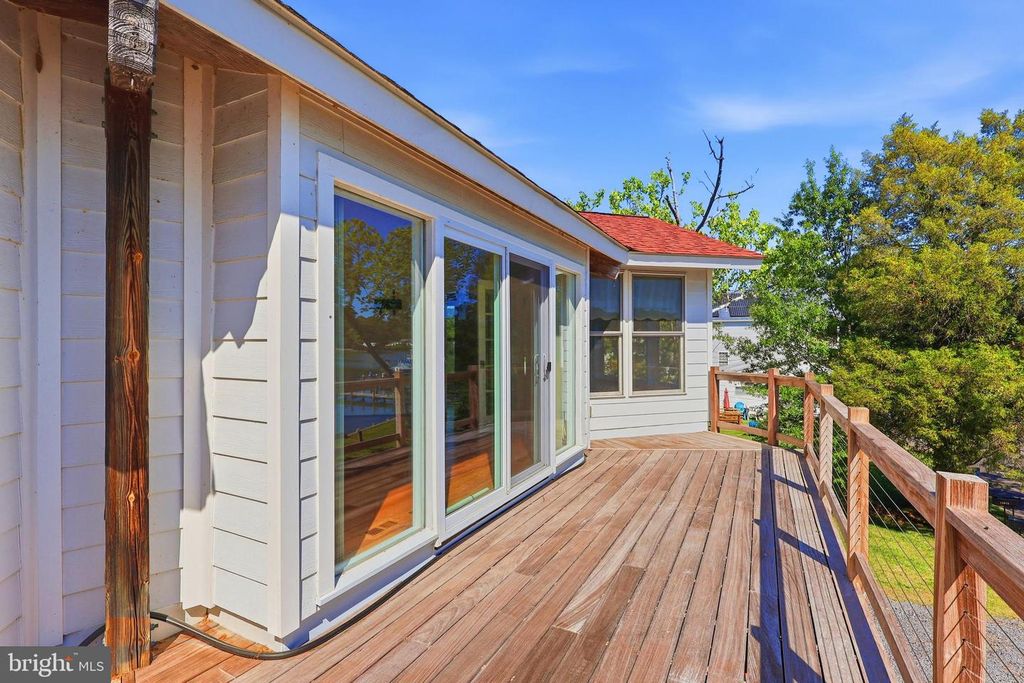 Image 39 of property listing at 13008 PINE GROVE RD, Newburg, MD 20664
