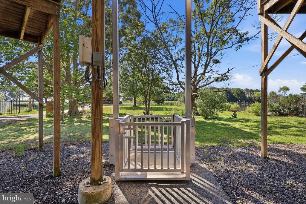 Image 41 of property listing at 13008 PINE GROVE RD, Newburg, MD 20664