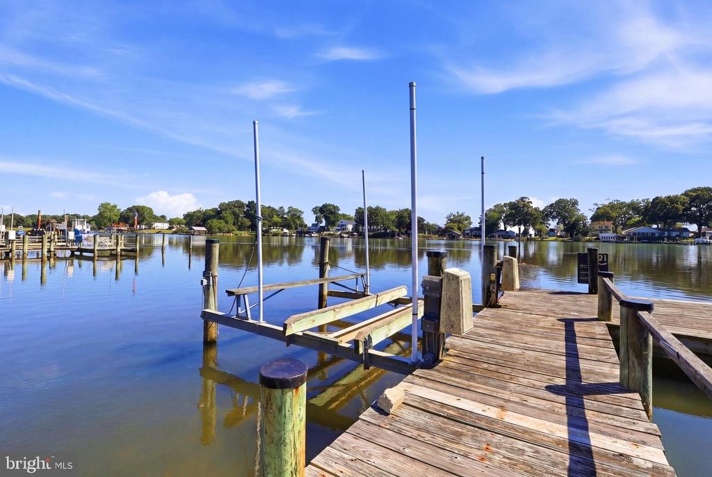 Image 43 of property listing at 13008 PINE GROVE RD, Newburg, MD 20664
