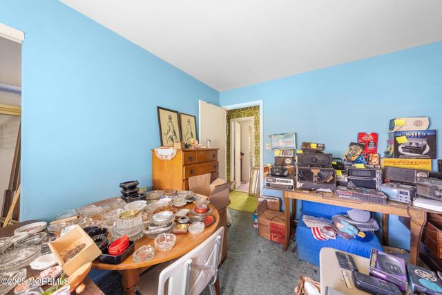 18 Cornell Place, Manalapan, NJ 07726