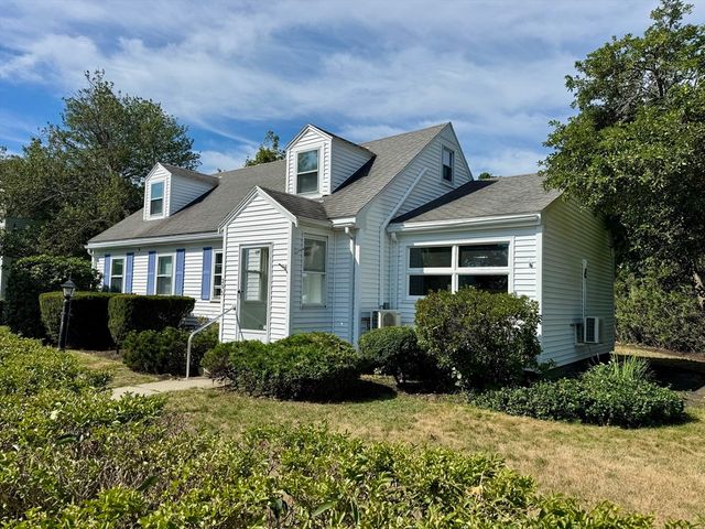 295 Kingsley Road sing family, Hull, MA 02045