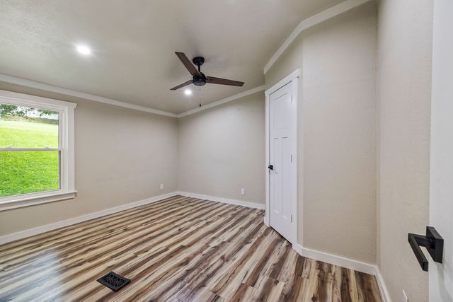 8431 Navajo Trail, Rogers, AR 72756