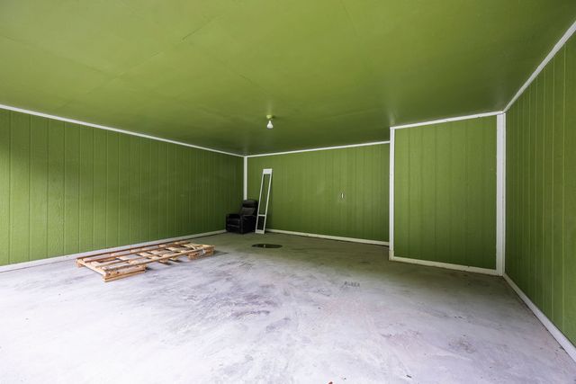 8431 Navajo Trail, Rogers, AR 72756