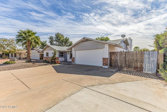 4127 W DANBURY Drive, Glendale, AZ 85308