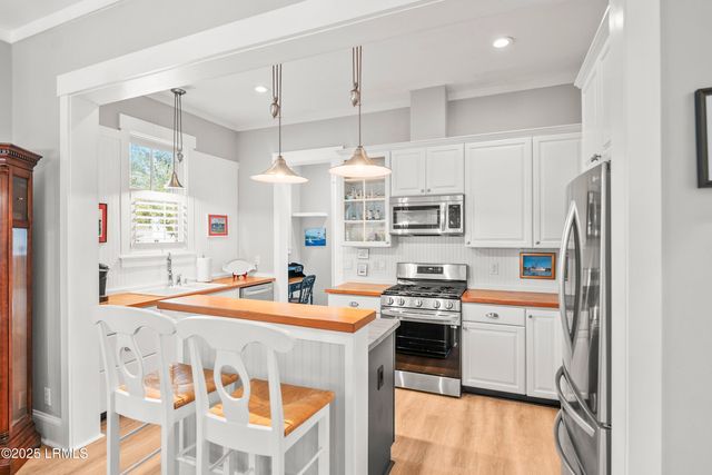 1 Colony Court, Beaufort, SC 29906