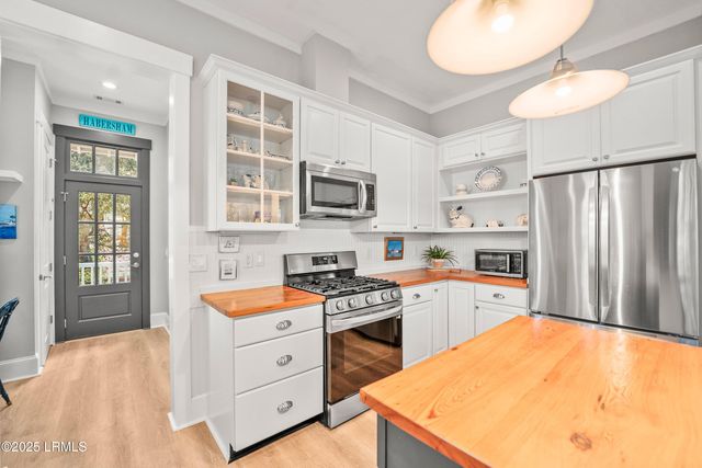 1 Colony Court, Beaufort, SC 29906