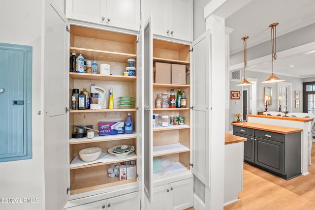 1 Colony Court, Beaufort, SC 29906