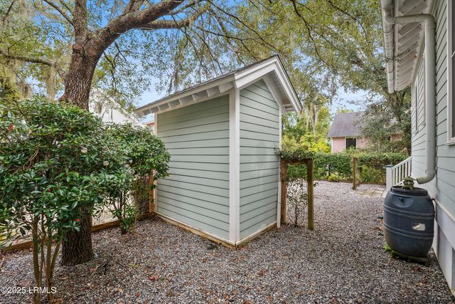 1 Colony Court, Beaufort, SC 29906