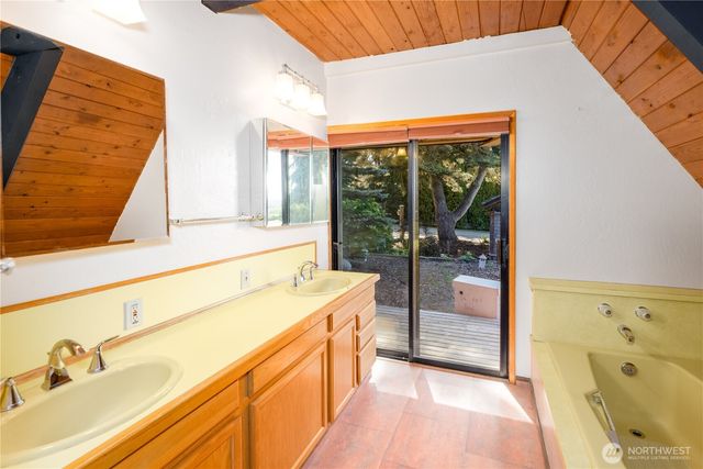 141 Bay Ridge Place, Sequim, WA 98382