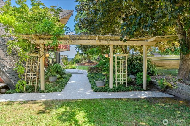 141 Bay Ridge Place, Sequim, WA 98382