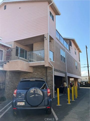 11808 Hart 203, North Hollywood, CA 91605
