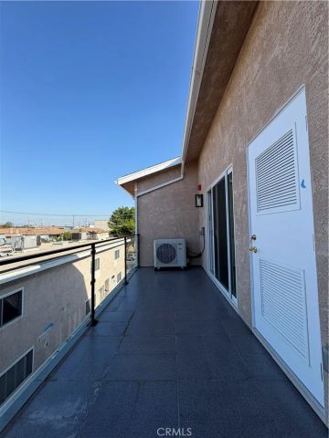 11808 Hart 203, North Hollywood, CA 91605