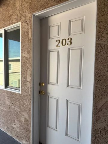 11808 Hart 203, North Hollywood, CA 91605