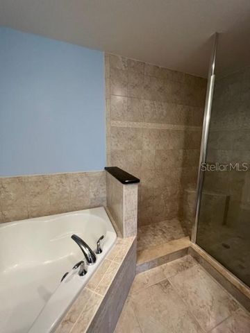 7710 LAKE VISTA COURT 303, Lakewood Ranch, FL 34202