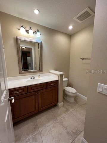 7710 LAKE VISTA COURT 303, Lakewood Ranch, FL 34202