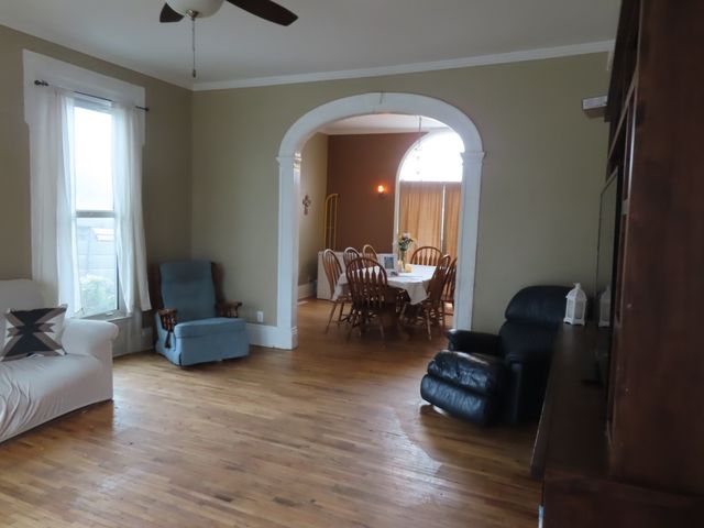 608 E 7th Street N, Newton, IA 50208