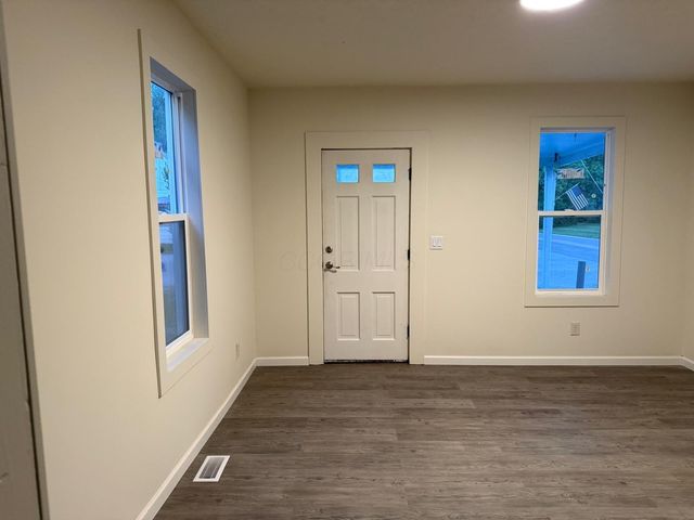 2407 S 6th Street, Columbus, OH 43207