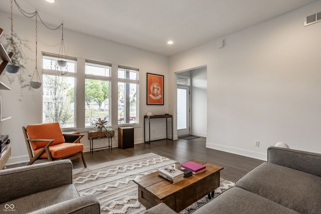 2156 N Alabama Street, Indianapolis, IN 46202